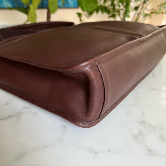 COACH Vintage Full Flap Messenger Laptop Bag Mahogany Brown Leather 5206 - Picture 6 of 16